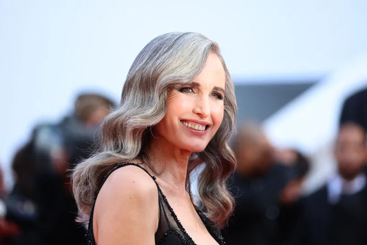 https://www.theflowspace.com/lists/celebrities-with-gray-hair-red-carpet-photos/