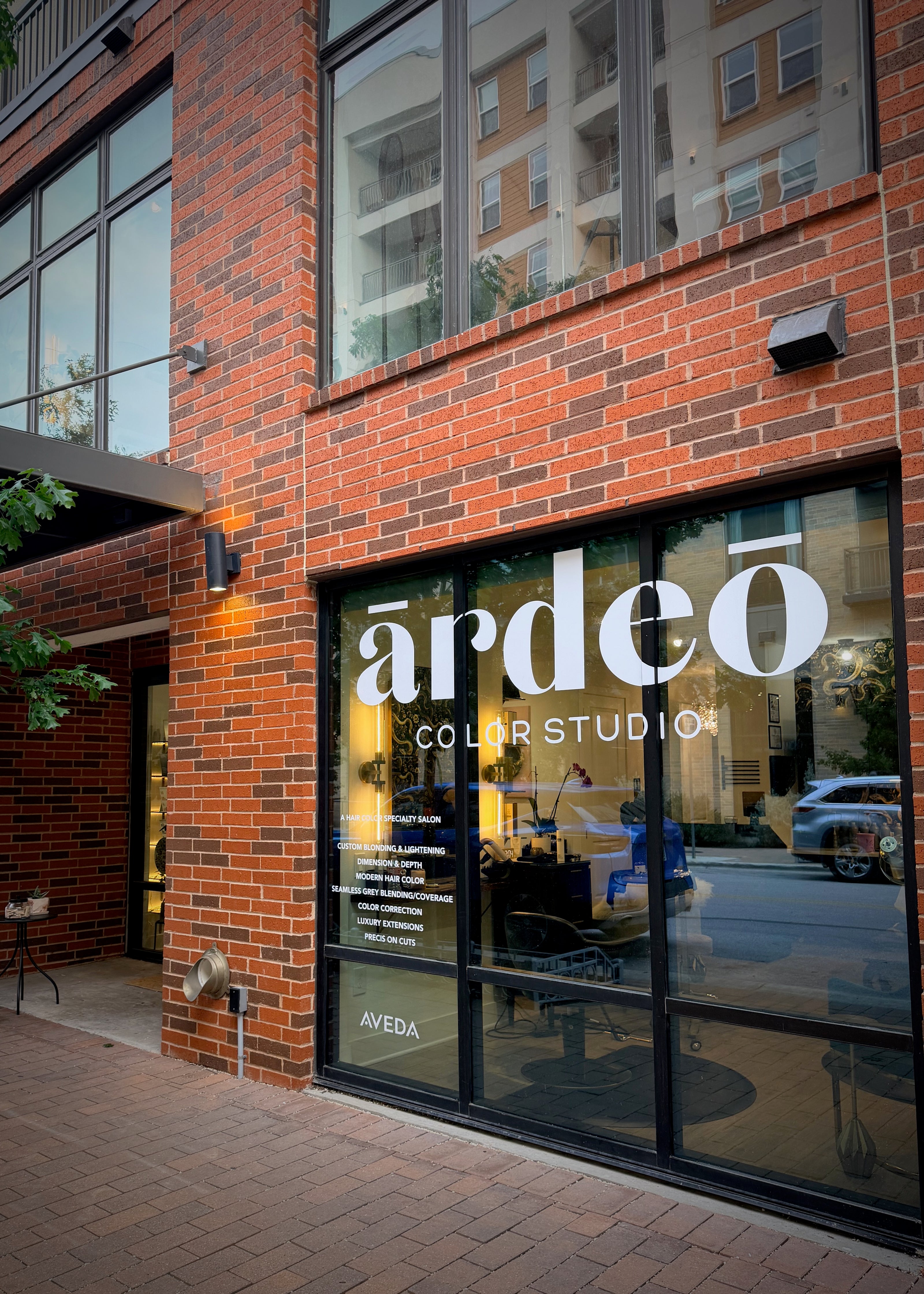 Ārdeō Color Studio gallery